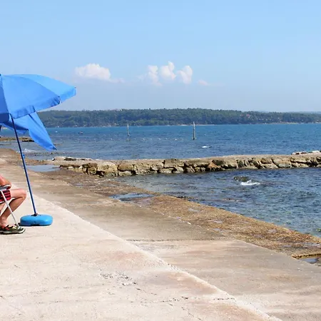 By The Sea Novigrad - 19130 Apartament