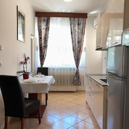 Apartman By The Sea Novigrad - 19130